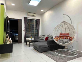 简 民宿 居銮绿园 J Home Kluang Indah